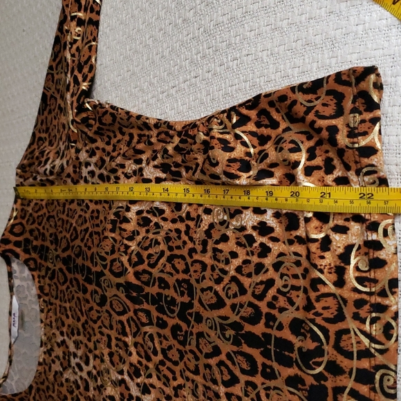 Animal print blouse w/free Necklace PM/M - Picture 6 of 7